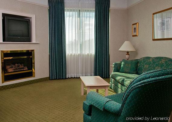 Clarion Hotel & Conference Centre Fort Erie Zimmer foto